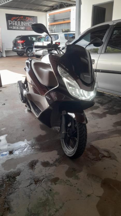 HONDA PCX 150 DLX, Foto 1