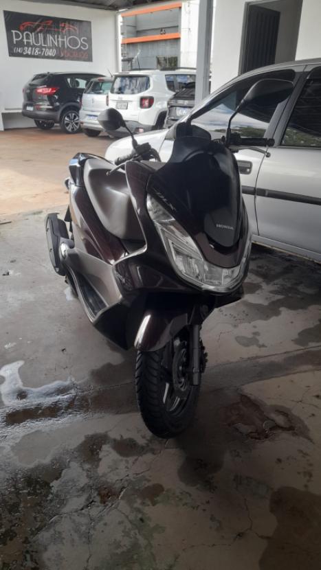 HONDA PCX 150 DLX, Foto 2