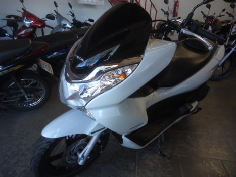 HONDA PCX 150 DLX, Foto 2