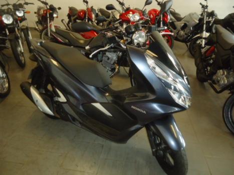 HONDA PCX 150 DLX, Foto 2