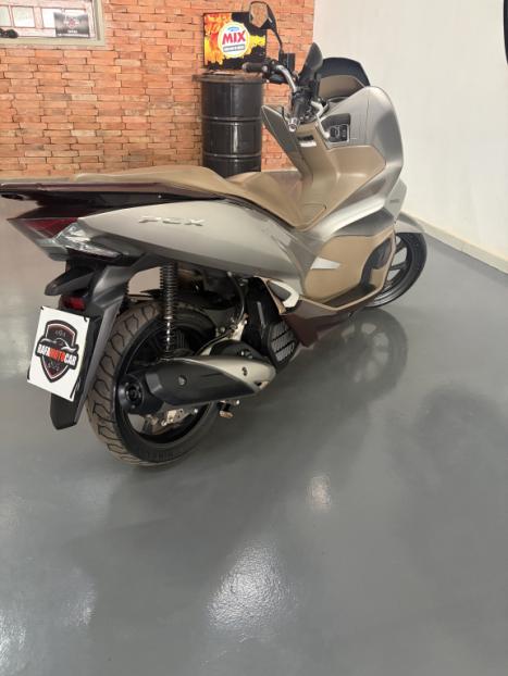 HONDA PCX 150 DLX, Foto 3