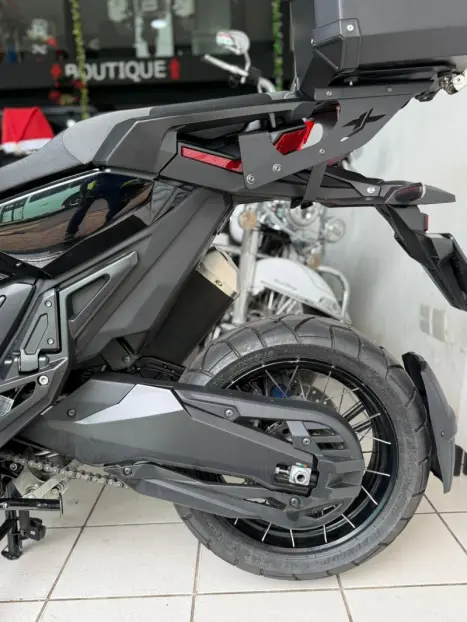 HONDA X-ADV 750 , Foto 10