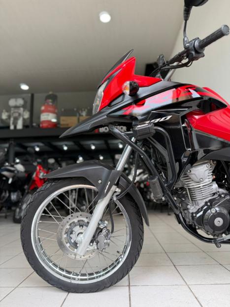 HONDA XRE 190 ABS, Foto 1