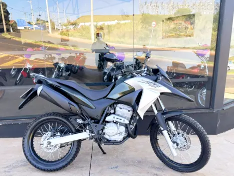 HONDA XRE 300 , Foto 1