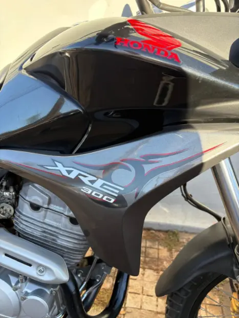 HONDA XRE 300 , Foto 6