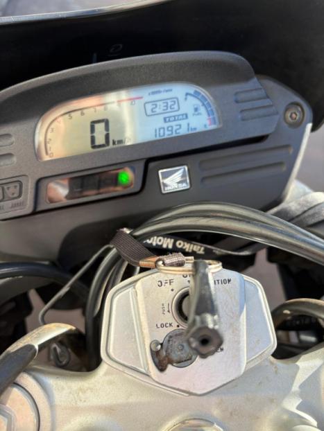 HONDA XRE 300 , Foto 10