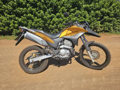 HONDA XRE 300 , Foto 1