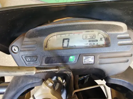 HONDA XRE 300 , Foto 2