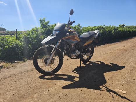 HONDA XRE 300 , Foto 4