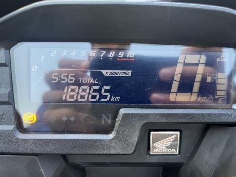 HONDA XRE 300 ABS, Foto 3