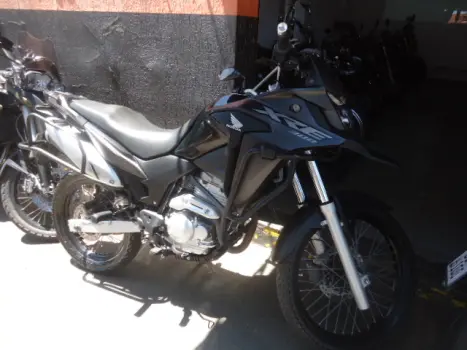 HONDA XRE 300 ABS, Foto 1
