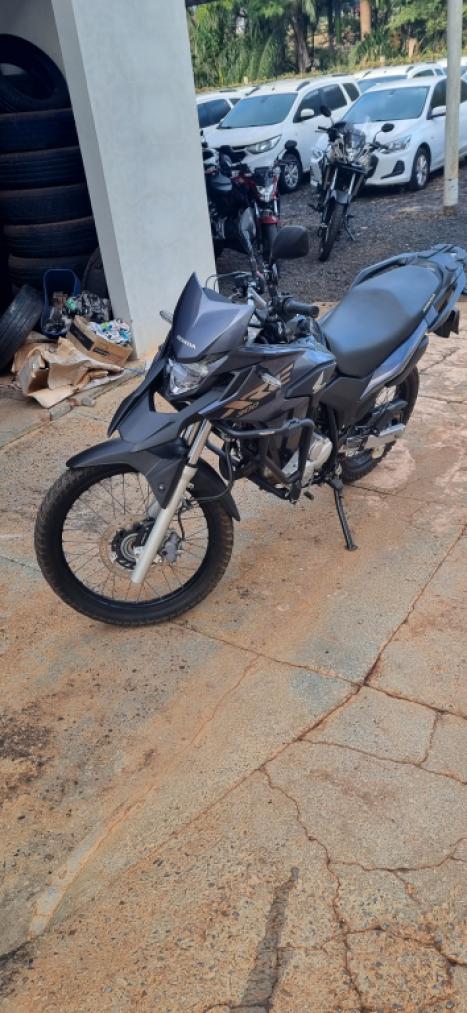 HONDA XRE 300 ABS, Foto 2