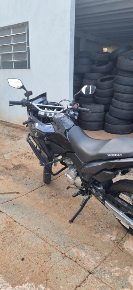 HONDA XRE 300 ABS, Foto 4