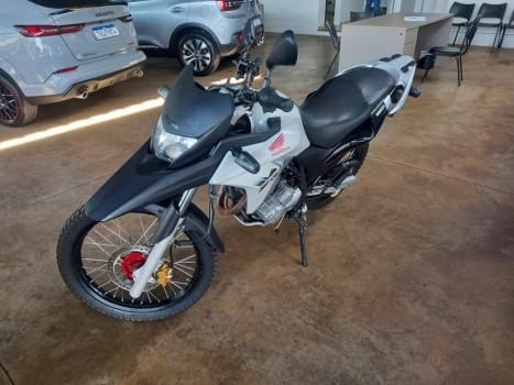 HONDA XRE 300 ABS, Foto 2