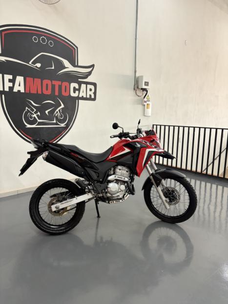 HONDA XRE 300 ABS, Foto 1