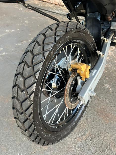 HONDA XRE 300 ADVENTURE, Foto 9