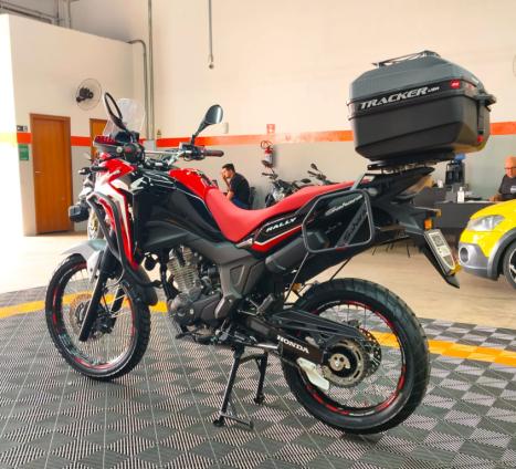 HONDA XRE 300 Sahara RALLYE, Foto 3