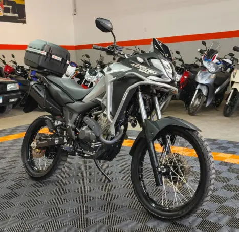 HONDA XRE 300 Sahara , Foto 4