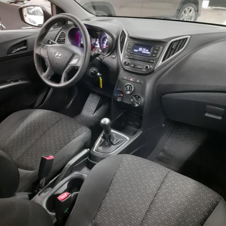 HYUNDAI Accent 1.5 4P GLS, Foto 4