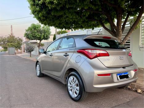 HYUNDAI HB 20 Hatch 1.6 16V 4P FLEX COMFORT, Foto 4