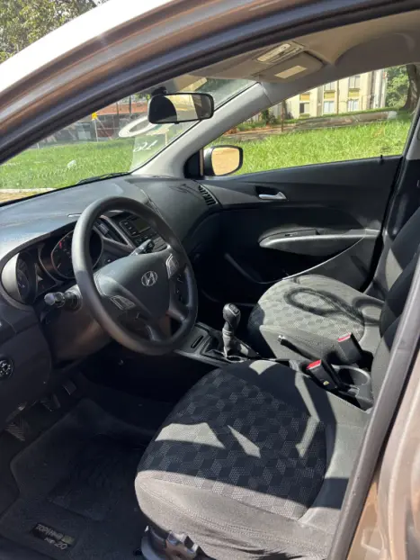 HYUNDAI HB 20 Hatch 1.6 16V 4P FLEX COMFORT PLUS, Foto 4