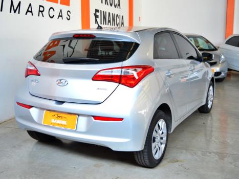 HYUNDAI HB 20 Hatch 1.6 16V 4P FLEX COMFORT PLUS AUTOM�TICO, Foto 4