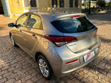 HYUNDAI HB 20 Hatch 1.6 16V 4P FLEX COMFORT PLUS AUTOM�TICO, Foto 3