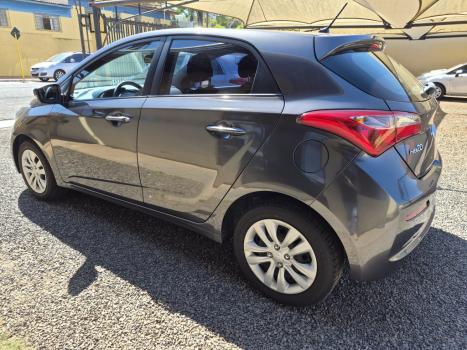 HYUNDAI HB 20 Hatch 1.0 12V 4P FLEX COMFORT PLUS, Foto 4
