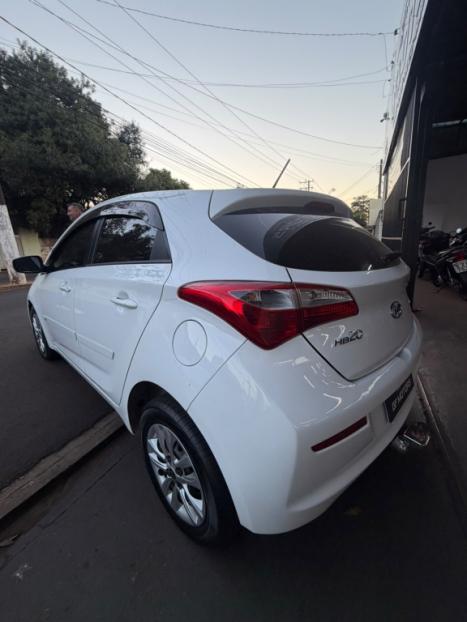 HYUNDAI HB 20 Hatch 1.6 16V 4P FLEX COMFORT PLUS AUTOM�TICO, Foto 5