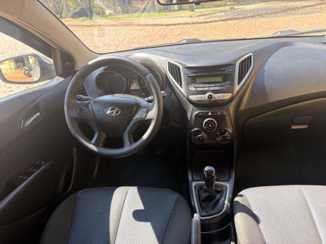 HYUNDAI HB 20 Hatch 1.6 16V 4P FLEX COMFORT PLUS, Foto 8