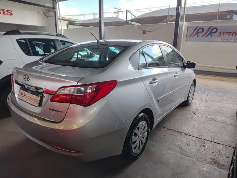 HYUNDAI HB 20 Sedan 1.6 16V 4P FLEX COMFORT PLUS, Foto 3