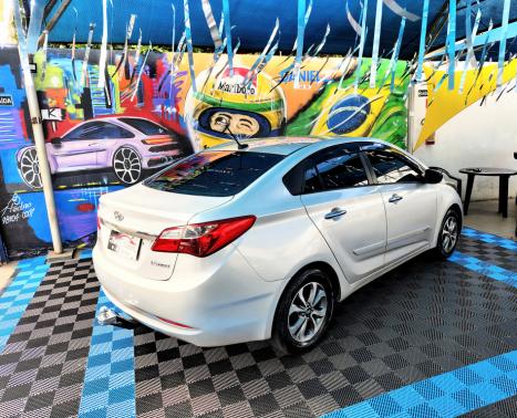 HYUNDAI HB 20 Sedan 1.6 16V 4P FLEX COMFORT COPA DO MUNDO, Foto 4