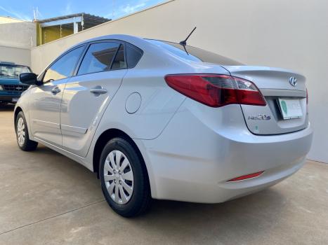 HYUNDAI HB 20 Sedan 1.6 16V 4P FLEX COMFORT PLUS, Foto 5