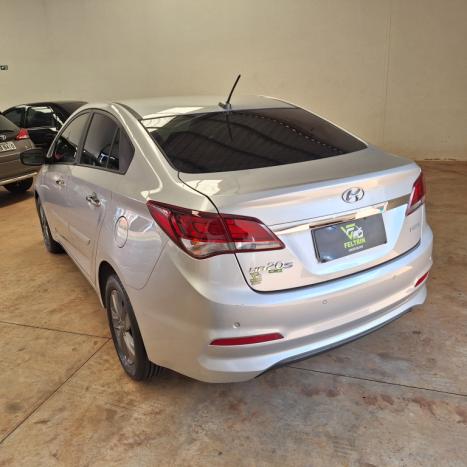 HYUNDAI HB 20 Sedan 1.6 16V 4P FLEX COMFORT COPA DO MUNDO AUTOM�TICO, Foto 3