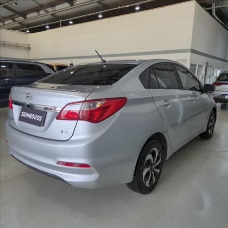 HYUNDAI HB 20 Sedan 1.6 16V 4P FLEX COMFORT PLUS, Foto 4