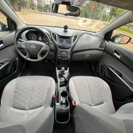 HYUNDAI HB 20 Sedan 1.6 16V 4P FLEX COMFORT PLUS, Foto 4