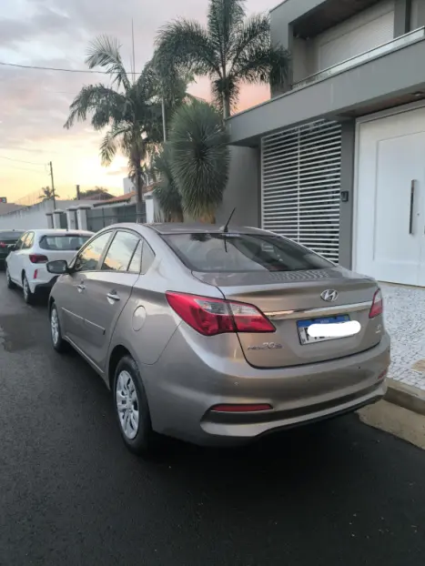 HYUNDAI HB 20 Sedan 1.6 16V 4P FLEX COMFORT PLUS, Foto 6