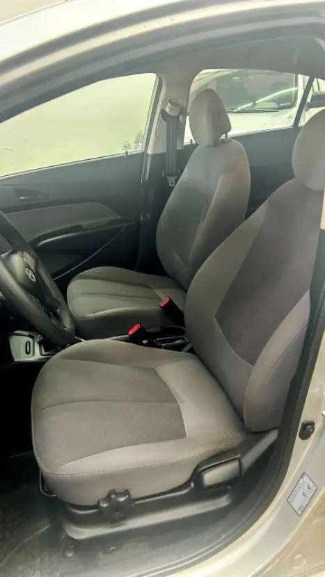 HYUNDAI HB 20 Sedan 1.0 12V 4P FLEX COMFORT PLUS, Foto 9