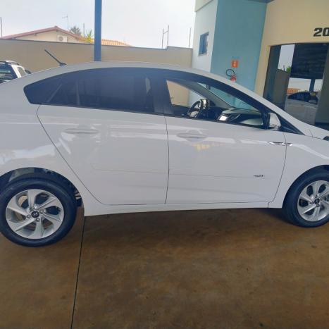 HYUNDAI HB 20 Sedan 1.6 16V 4P FLEX COMFORT STYLE AUTOM�TICO, Foto 3