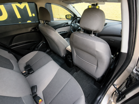 HYUNDAI HB 20 Sedan 1.0 12V 4P FLEX COMFORT PLUS, Foto 4