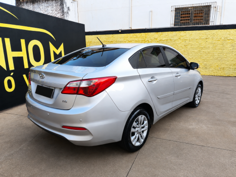 HYUNDAI HB 20 Sedan 1.6 16V 4P FLEX COMFORT PLUS, Foto 12