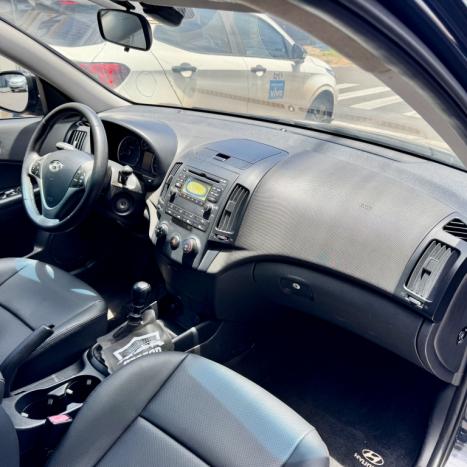 HYUNDAI I30 2.0 16V 4P GLS, Foto 6