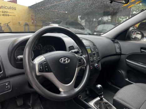 HYUNDAI I30 2.0 16V 4P, Foto 3