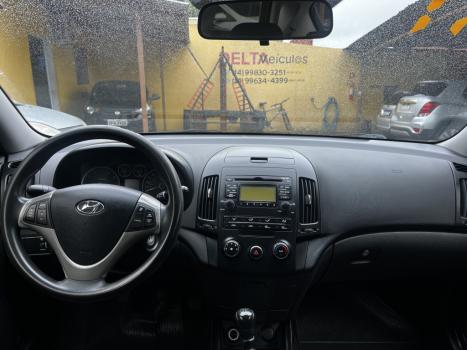 HYUNDAI I30 2.0 16V 4P, Foto 4