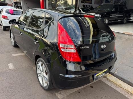 HYUNDAI I30 2.0 16V 4P, Foto 6