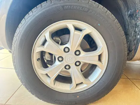 HYUNDAI Tucson 2.0 16V 4P GLB, Foto 8