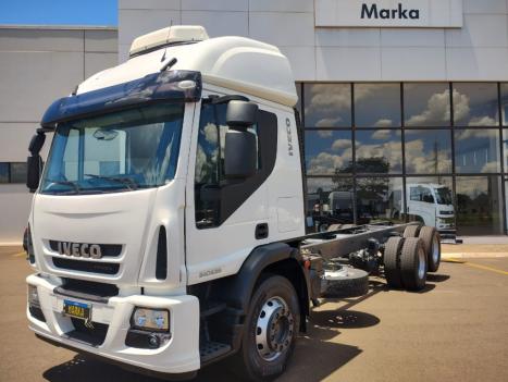 IVECO Tector 240E28, Foto 1