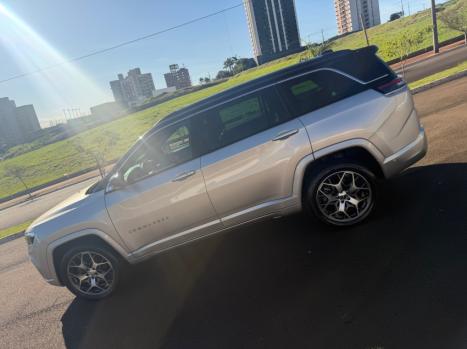 JEEP Commander 2.0 16V 4P TD380 OVERLAND 4X4 TURBO DIESEL AUTOM�TICO AT9, Foto 8