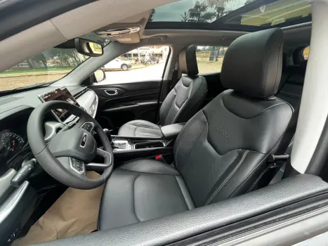 JEEP Compass 1.3 16V 4P FLEX LONGITUDE T270 TURBO AUTOMÁTICO, Foto 8 JEEP Compass 1.3 16V 4P FLEX LONGITUDE T270 TURBO AUTOMÁTICO, Foto 8