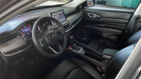 JEEP Compass 1.3 16V 4P FLEX LONGITUDE T270 TURBO AUTOM�TICO, Foto 4